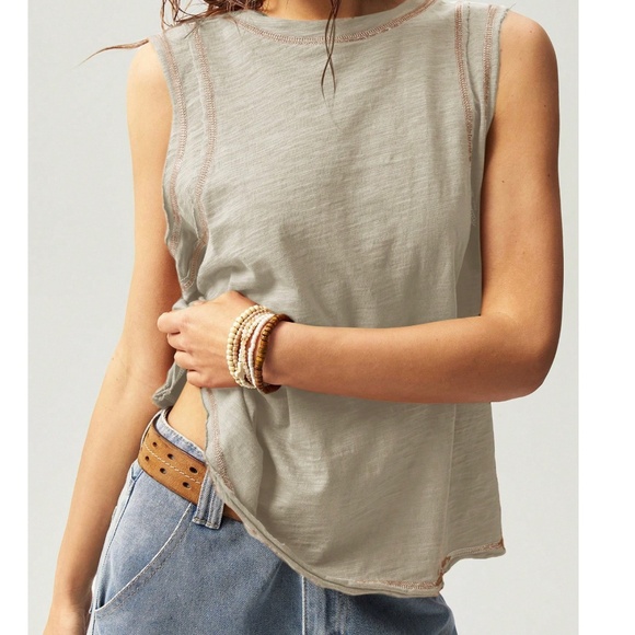 Solid Reverse Stitch Oversized High Low Sleeveless Top - Picture 7 of 11